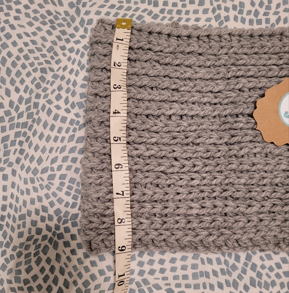 Handmade Cowl - Picture 2 of 3